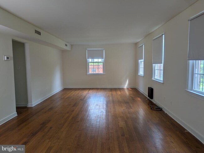 Foto del edificio - 2232 Washington Ave