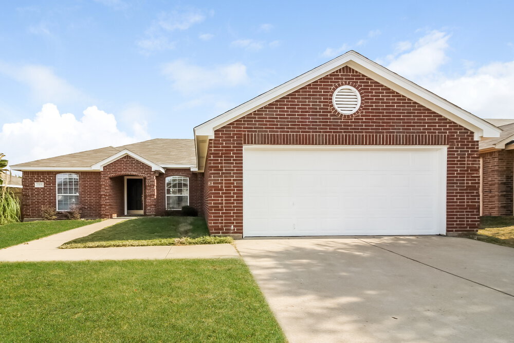 Primary Photo - 316 Rock Hill Dr