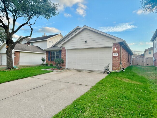 Foto del edificio - 15111 Falmouth Ave