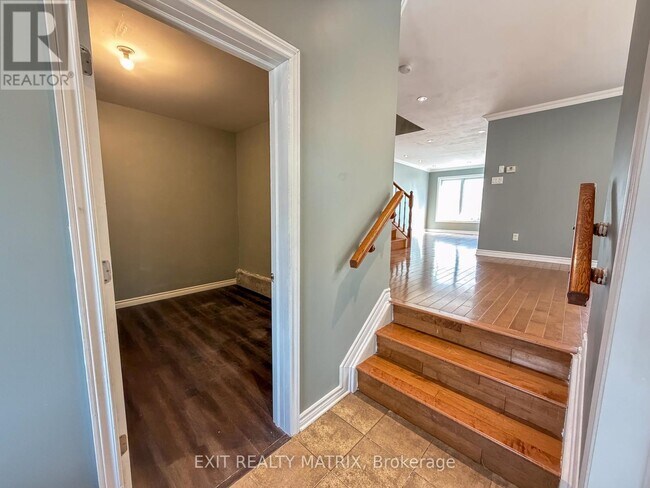 Building Photo - 731 Whaley Ridge