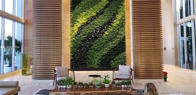 Building Photo - 16385 Biscayne Blvd