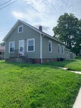 Building Photo - 2111 W 36th St