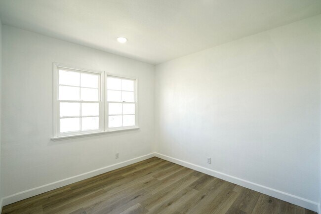 Foto del edificio - Dracaea Avenue