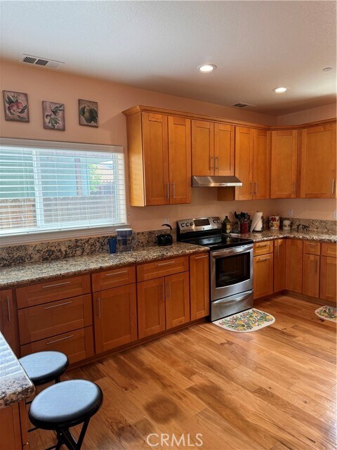 Building Photo - 15567 Douglas St