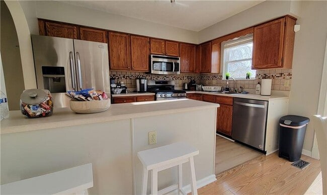 Photo - Spacious 4-Bedroom 3.5 bath Colonial with Pool & Modern Upgrades House