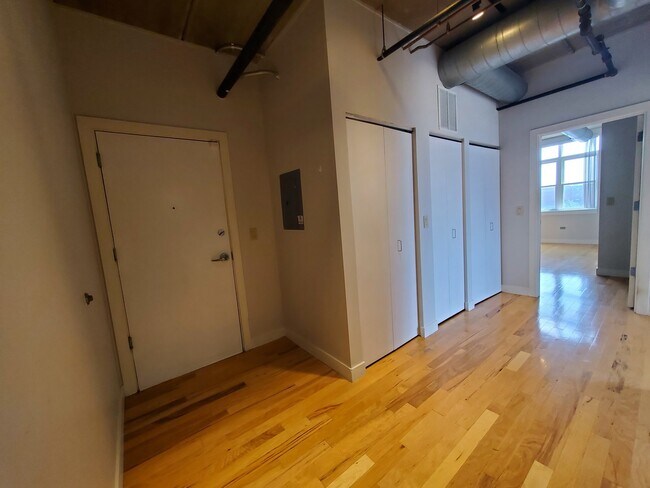 Foto del edificio - 10 S Dunton Ave