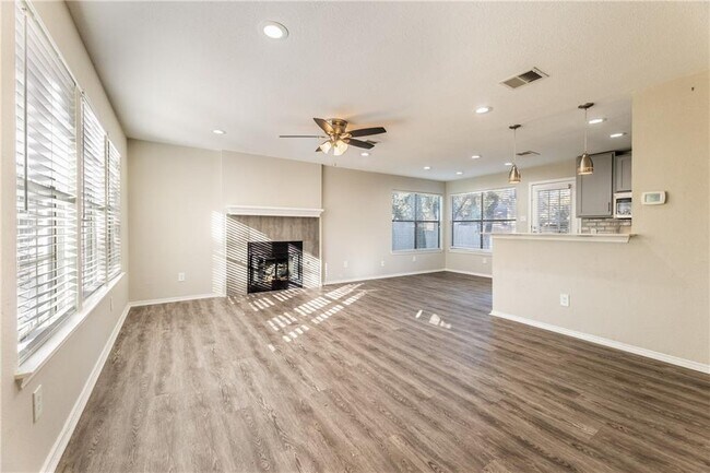 Building Photo - 7004 Riverton Dr