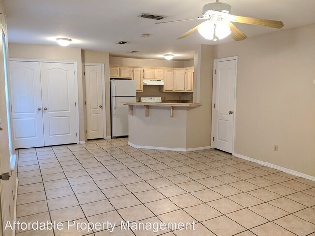 Building Photo - 717 Sonesta Ct