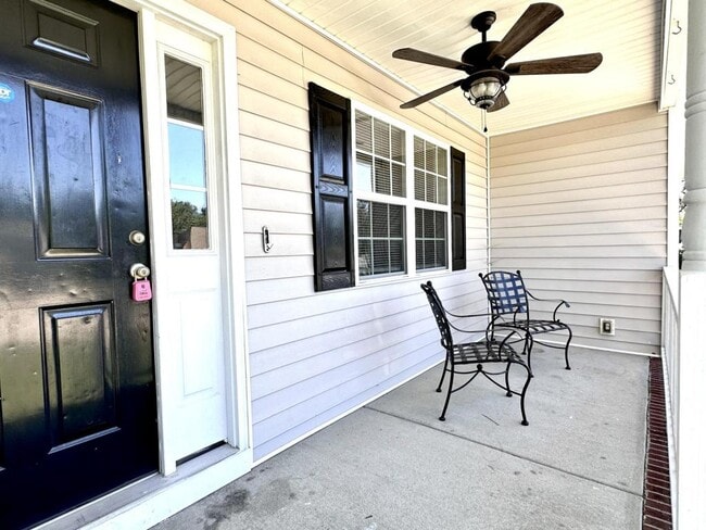 Foto del edificio - 4425 Scenic Pines Dr
