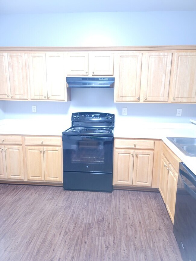 Photo - Two Bedroom Oakwood Townhome