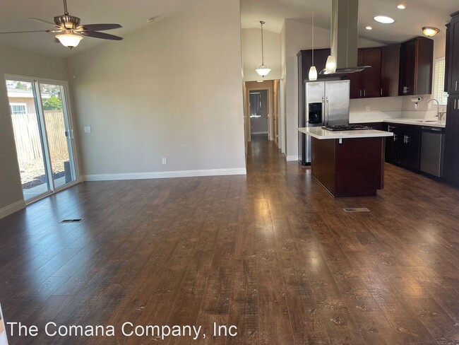 Building Photo - 3 br, 2 bath House - 821 Ramona Avenue