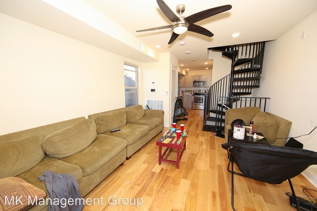 Building Photo - 1950 N Gratz St