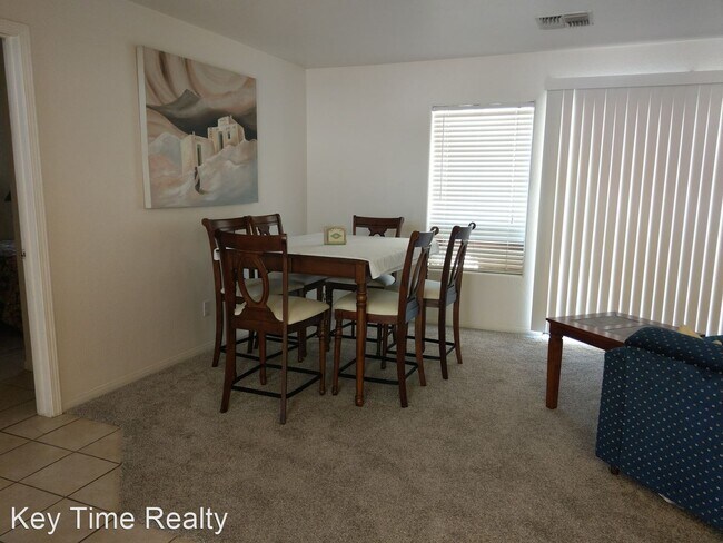 Foto del edificio - 3 br, 2 bath House - 2535 McCormick Blvd