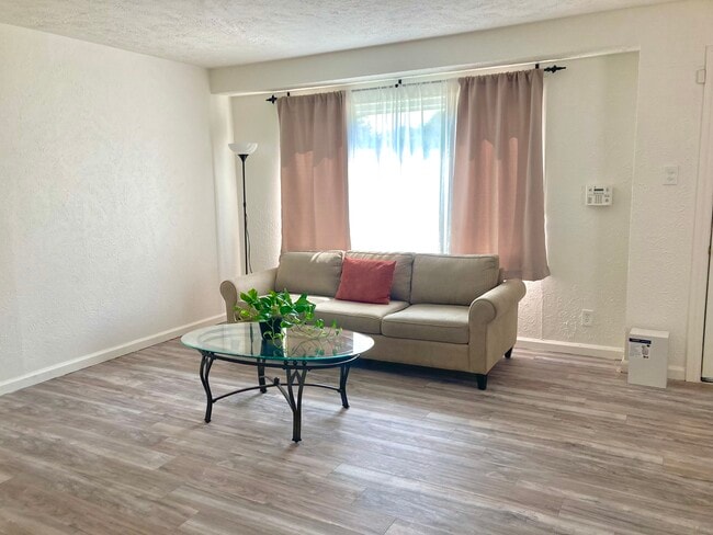 Building Photo - 3603 Linda Dr