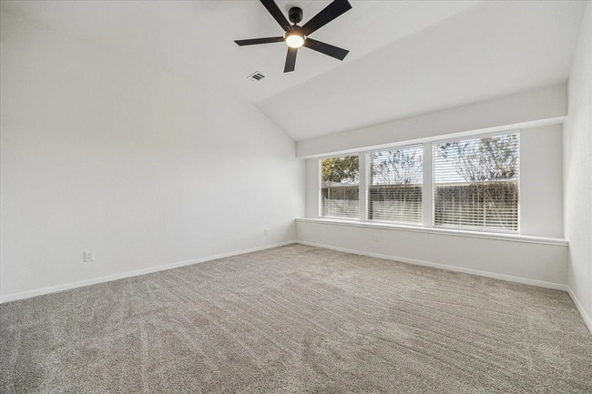 Foto del edificio - 3102 Great Lakes Ave