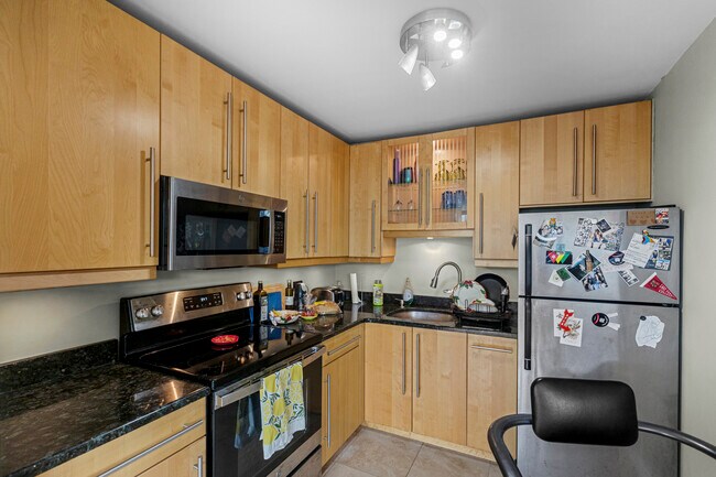 Foto del edificio - 3550 N Lake Shore Dr
