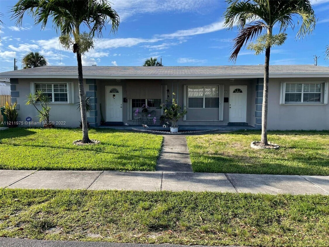 33 SE 11th St Unit 12, Dania Beach, FL 33004 Apartment for Rent in Dania Beach, FL
