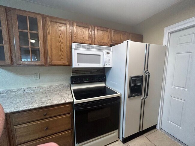 Foto del edificio - 4208 Deerfield Hills Rd