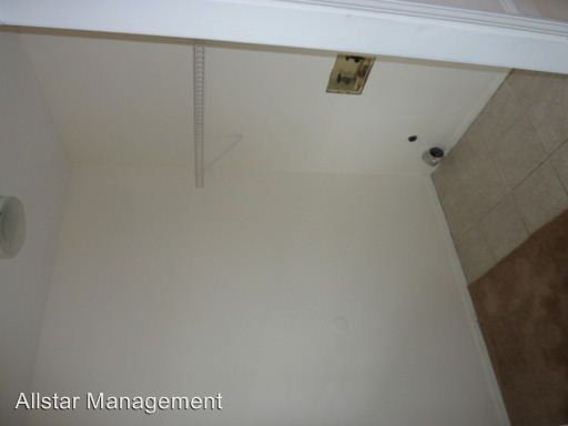 Building Photo - 3 br, 1.5 bath House - 6675 Forest Gate