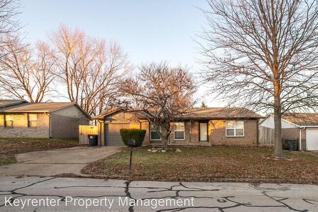 Building Photo - 3 br, 1 bath House - 607 W 150th St