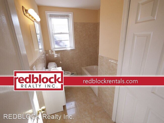 Building Photo - 1 br, 1 bath Apartment - 1526 W Grange Ave