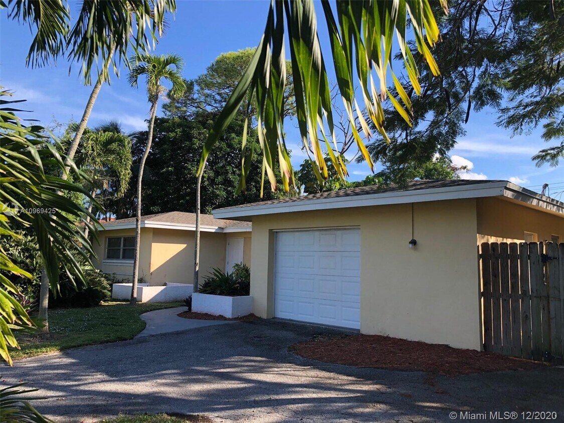 Foto principal - 3314 Lowson Blvd