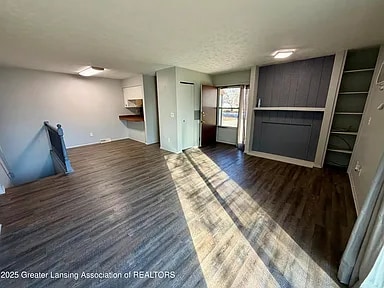 Building Photo - 612 S Dibble Blvd