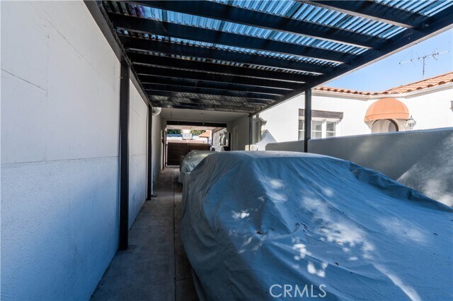Foto del edificio - 837 S Sierra Bonita Ave