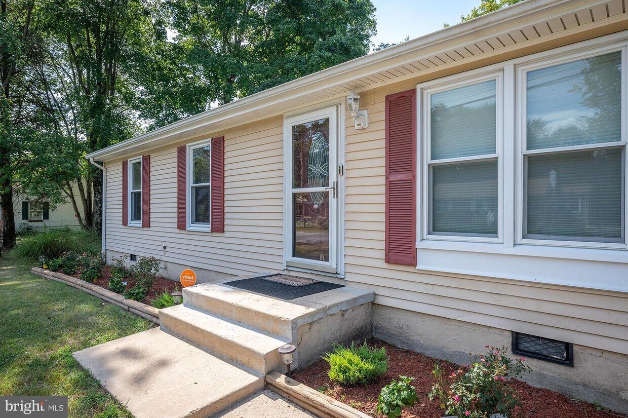 Foto principal - 15905 Dusty Ln