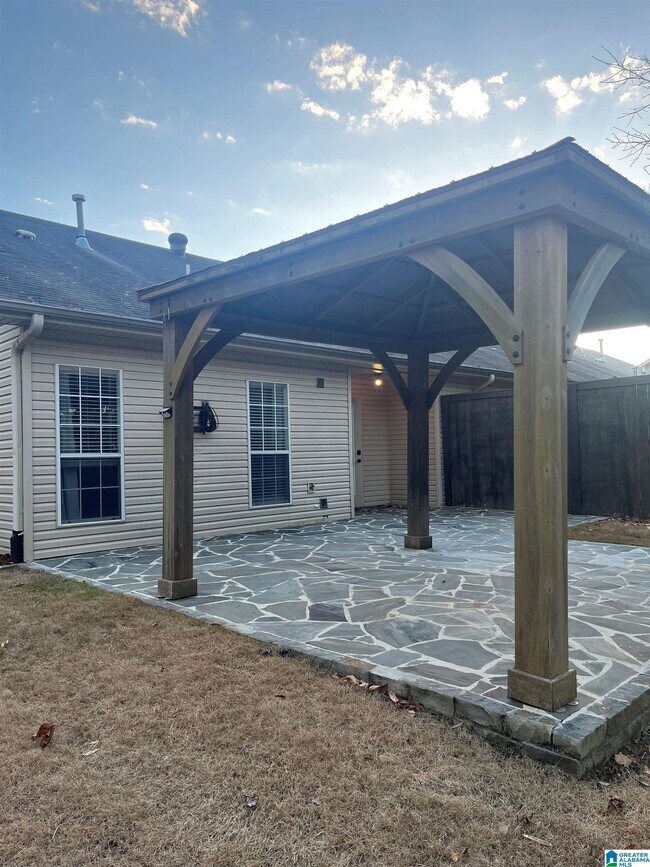 Foto del edificio - 2751 Southwood Ln