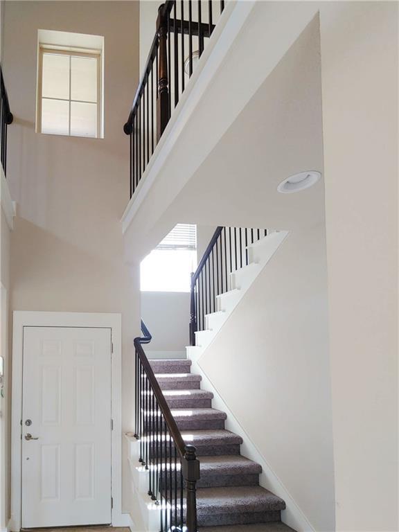 Foto del edificio - 9303 McKnight Lp