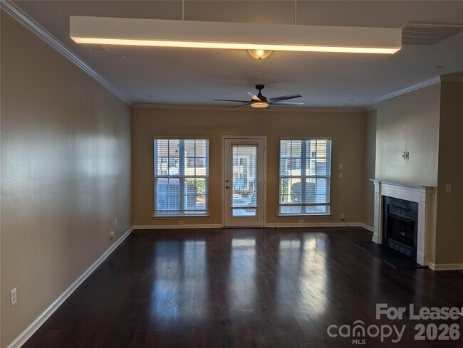 Building Photo - 522 Jetton St