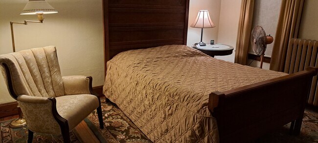 Dormitorio 1 - Habitación de otoño - 101 N 34th St
