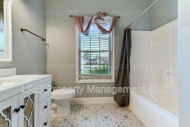 Building Photo - 15022 Silver Plains Trace
