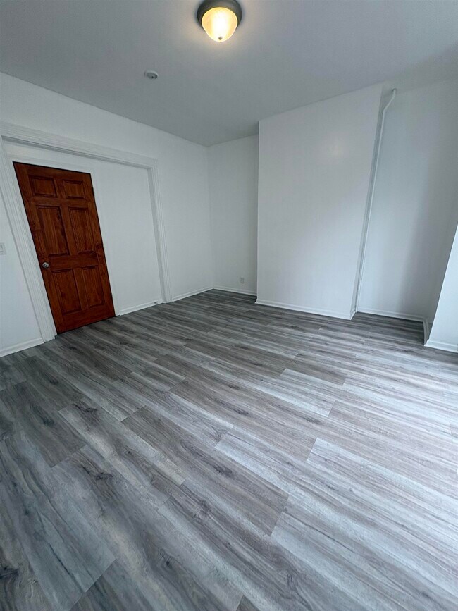 Foto del edificio - 139 Clifton Ave