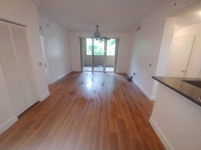 Foto del edificio - 1660 Renaissance Commons Blvd