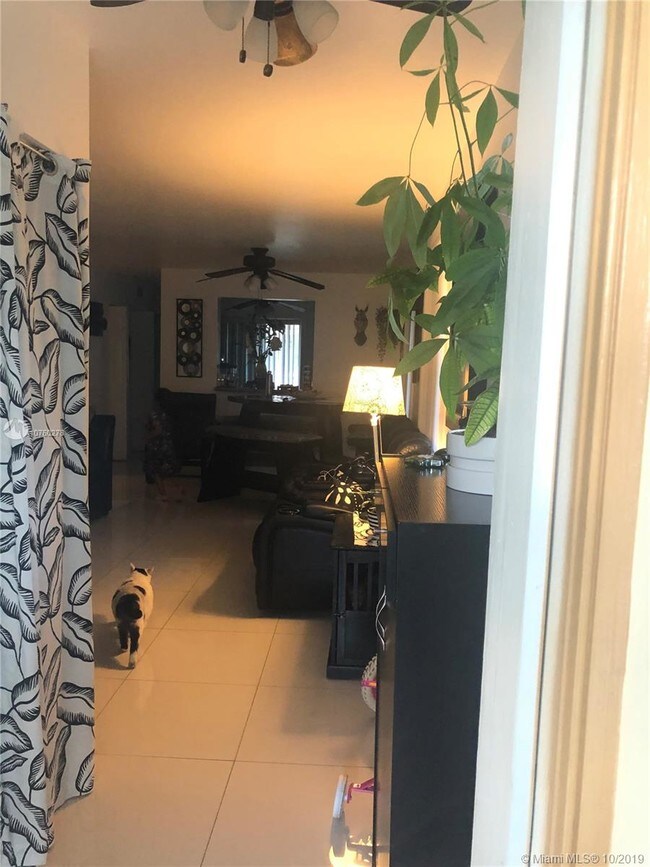 Foto del edificio - 6220 SW 47th Ct