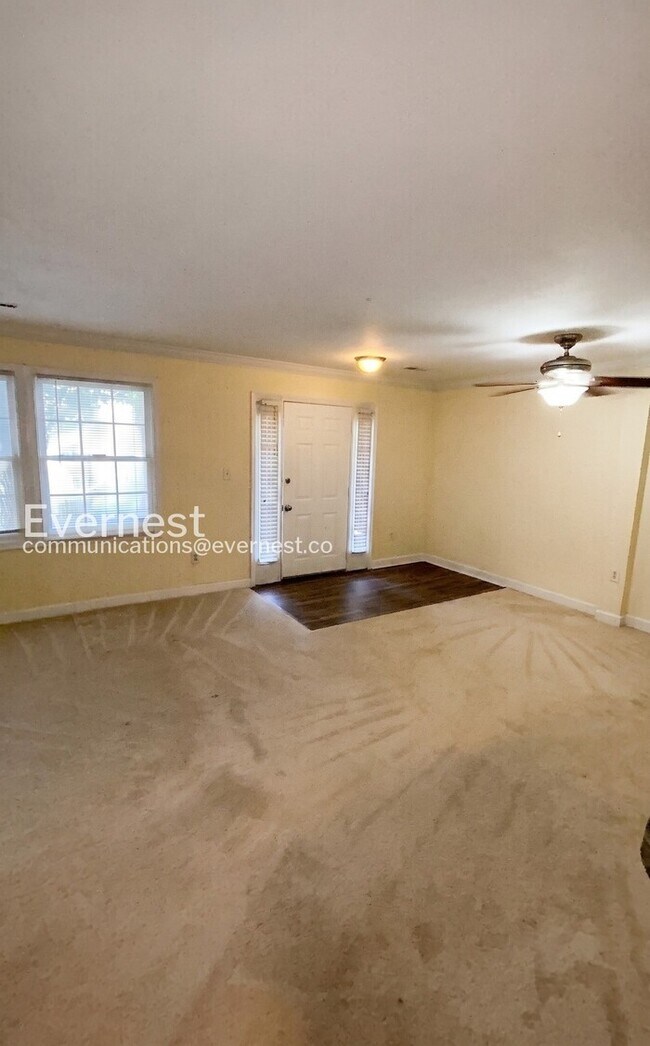 Foto del edificio - 12135 Salemtown Dr