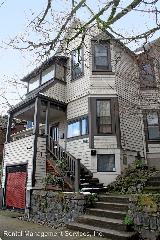 Foto principal - 3719 SW Hood Ave