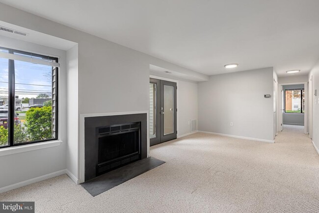 Building Photo - 1115 Castle Harbor Way