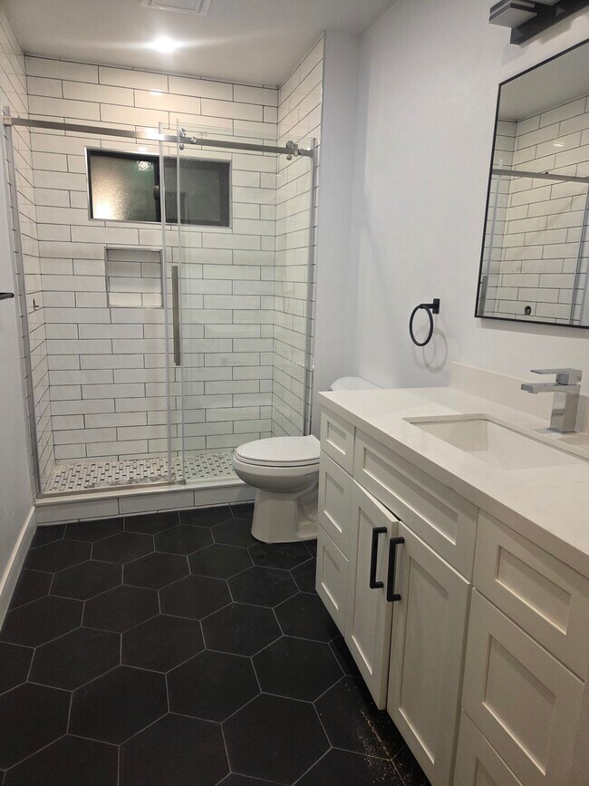 Foto del edificio - 12242 Manor Dr