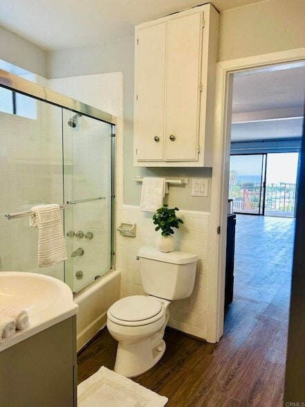 Building Photo - 25072 Alicia Dr