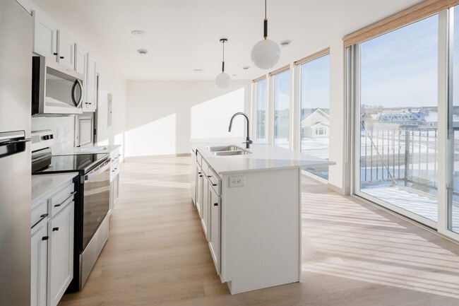 Reserve Flats - Reserve Flats Apartments