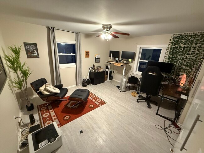 Foto del edificio - 13360 W Bluemound Rd