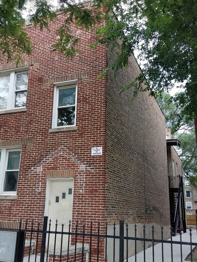 Foto principal - 3310 W Monroe St
