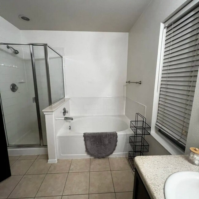 Photo - 4512 Claret Ct House