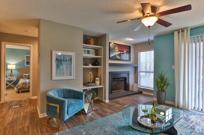 2BR, 2BA - The Bradford - Haywood Pointe Apartments