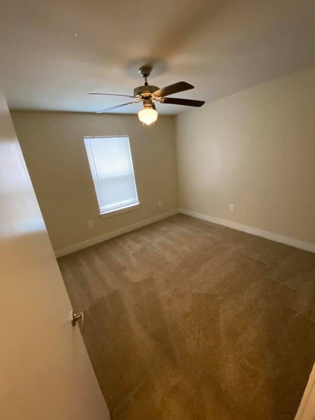 Building Photo - Sunrise