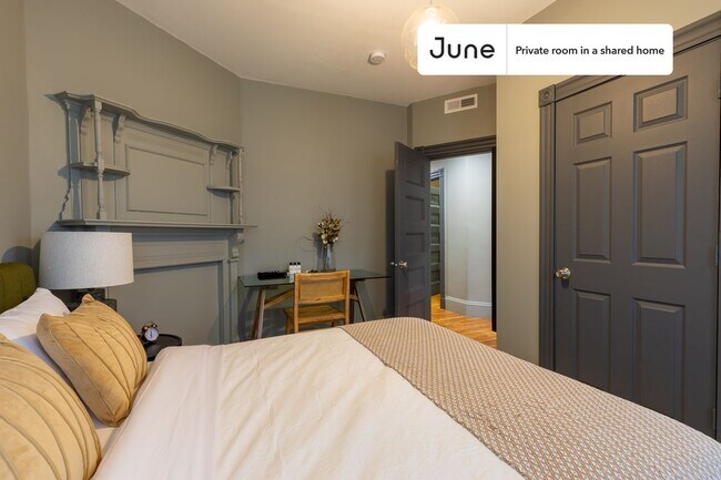 Foto del edificio - Room in Shared 4 bed/1 bath home in JFK/UMass