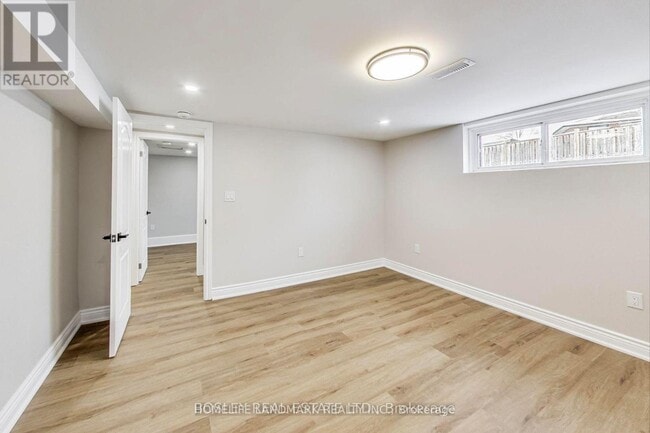 Building Photo - 89 Chiswick Ave